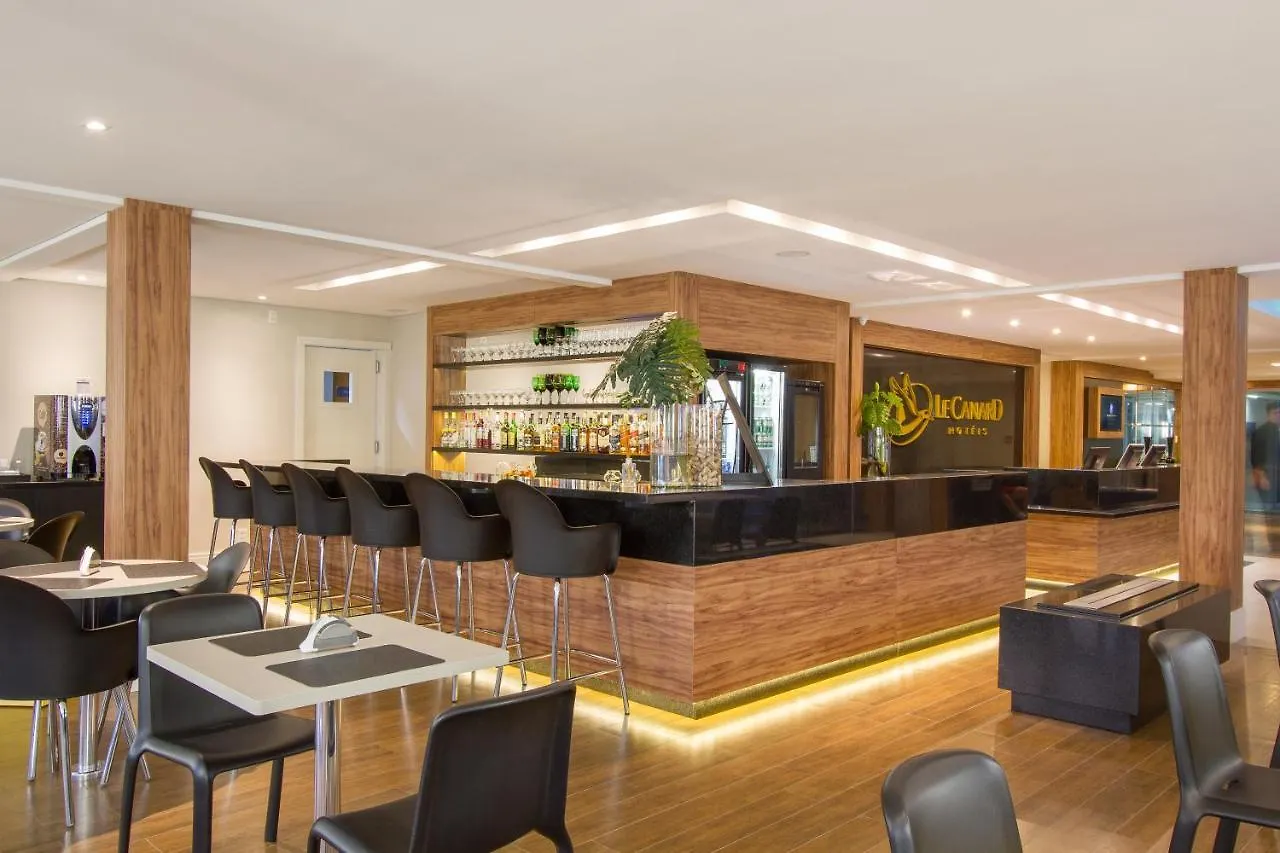 ***  Hotel Le Canard לאגס ברזיל
